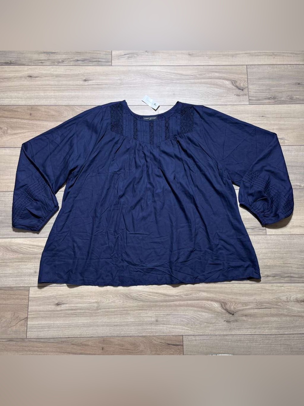 Lane Bryant Womens Long Sleeve Pintuck Swing Top Size 22/24 Navy Blue